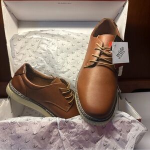 Deer Stags Men’s Brown Derby Dress Shoes Size 11.5 Wide Memory Foam NWT